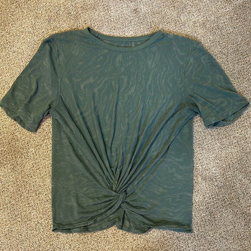 Like New Lululemon Size 6 Teal Crescent Teel